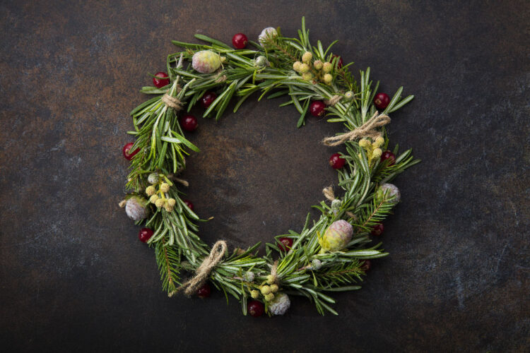 8 Festive Ways to Use Herbs in Your Holiday Decor